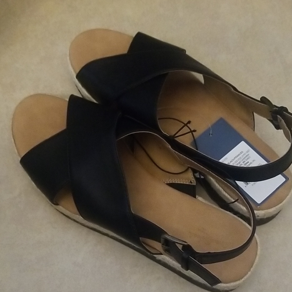 Women's Black Sandals. Size 8.5